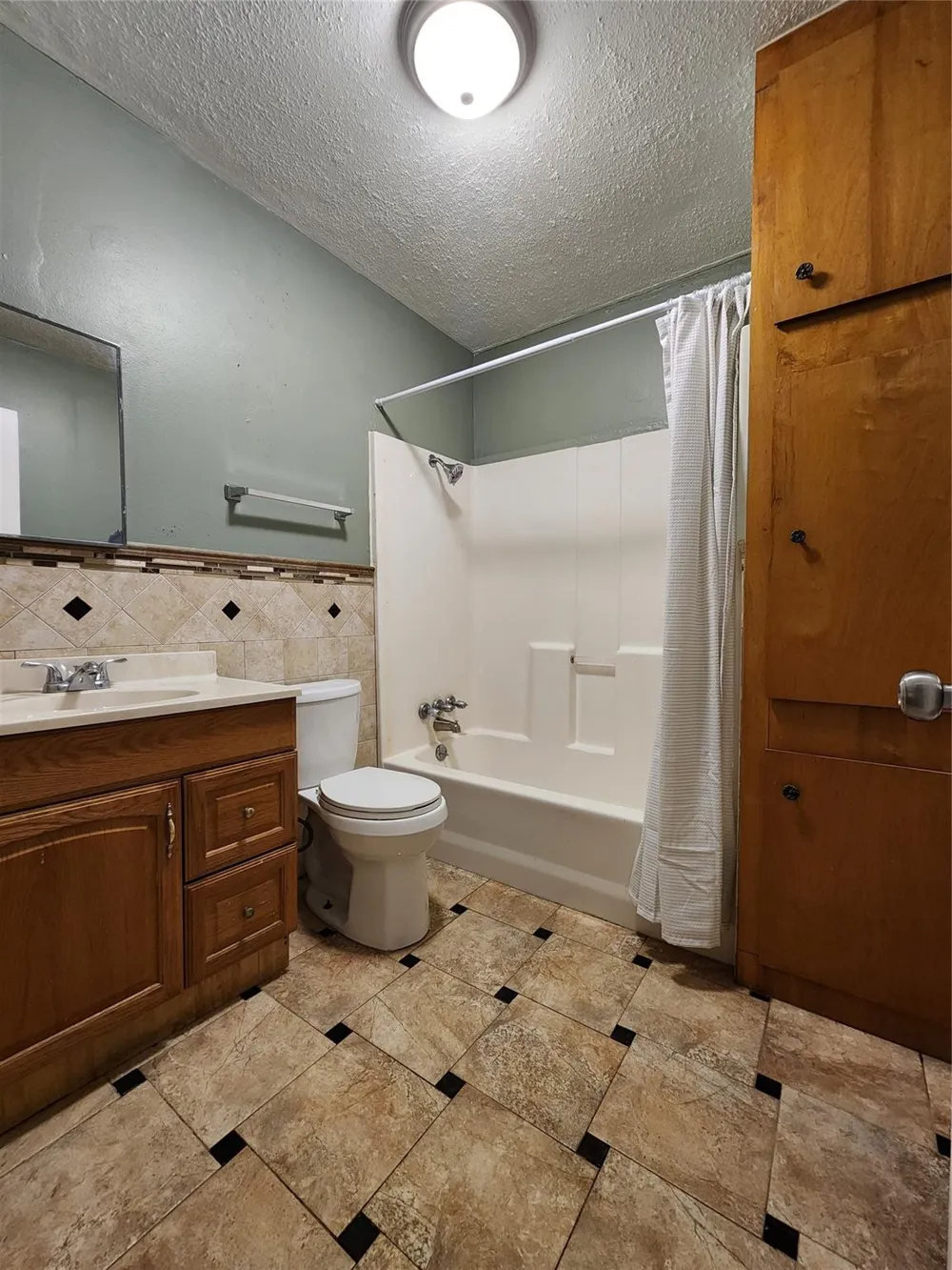 36 18th Avenue Texas City, TX 77590