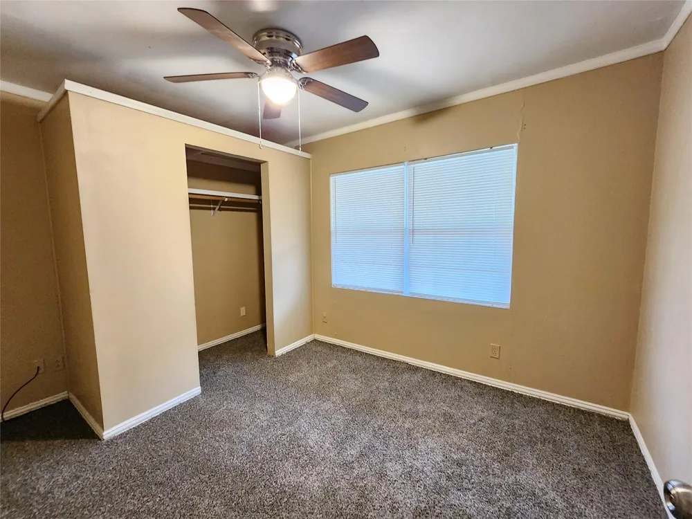 36 18th Avenue Texas City, TX 77590
