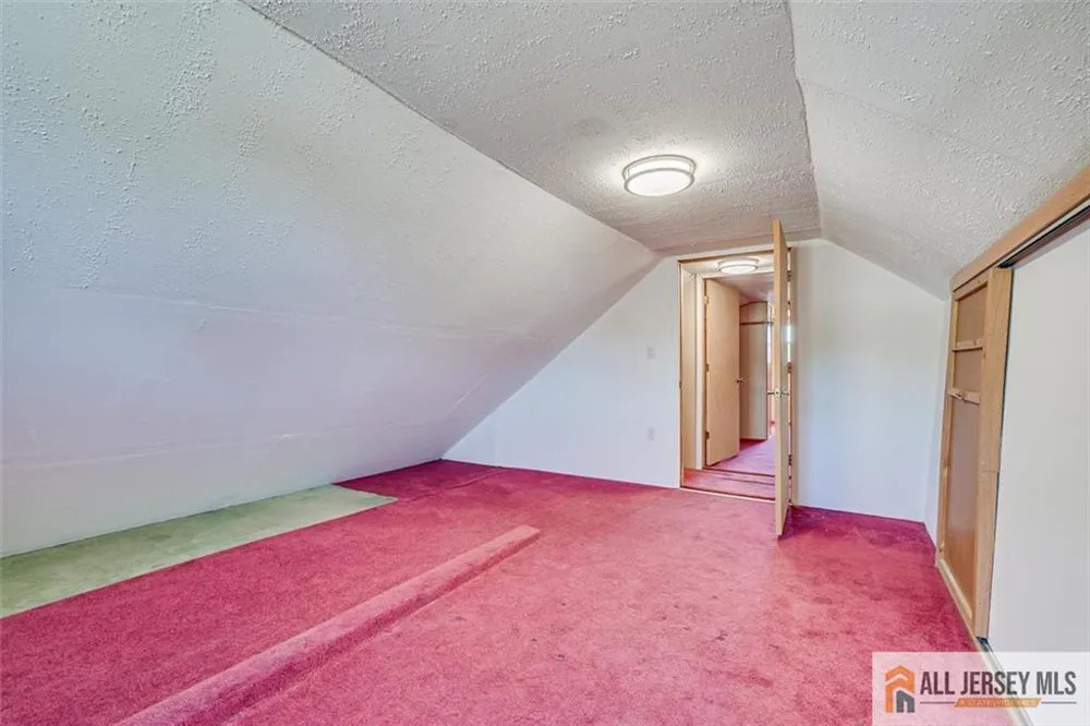 144 Bond Street Iselin, NJ 08830