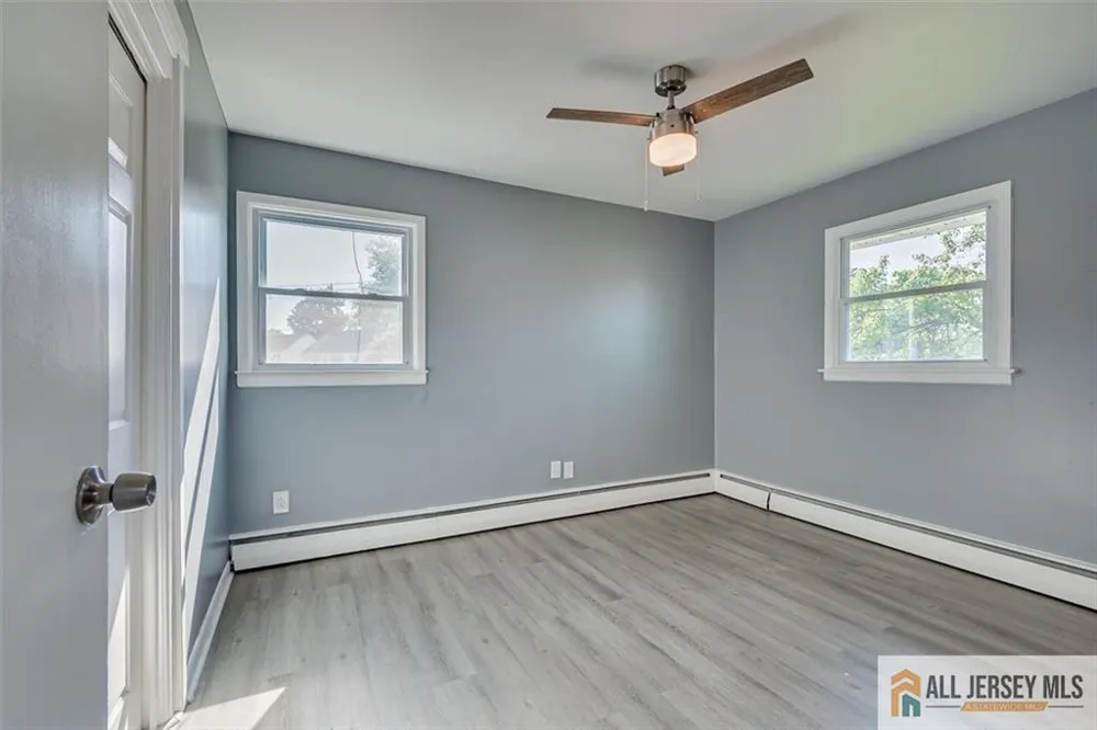 144 Bond Street Iselin, NJ 08830