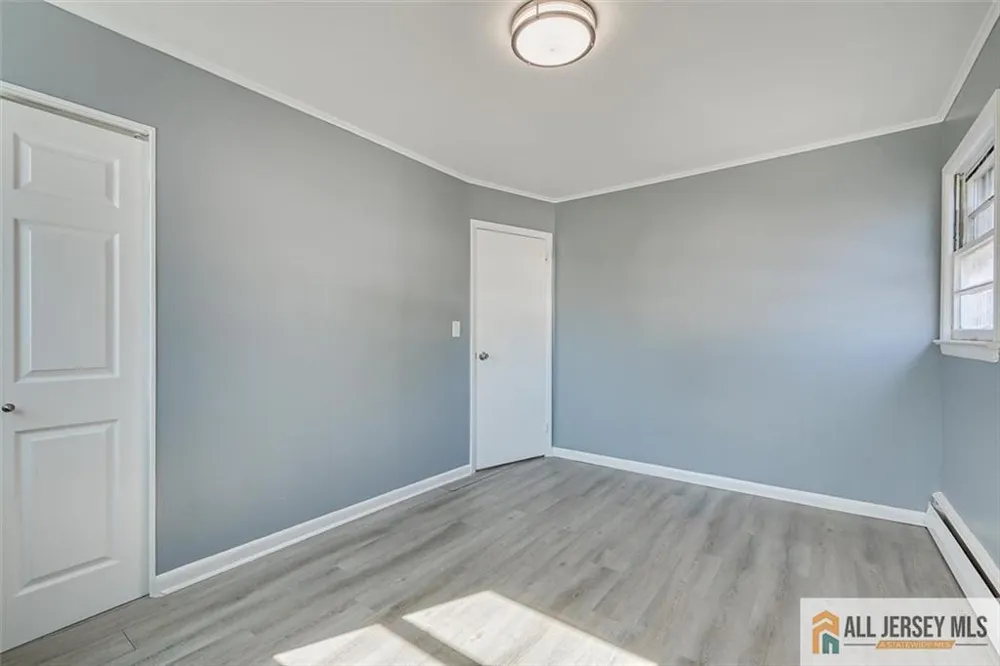 144 Bond Street Iselin, NJ 08830