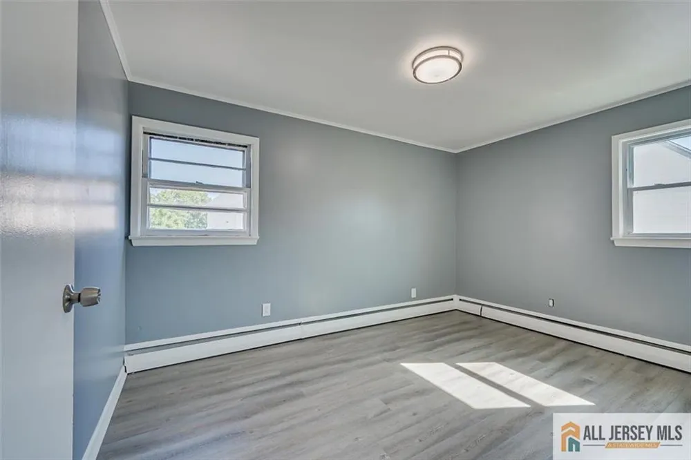 144 Bond Street Iselin, NJ 08830