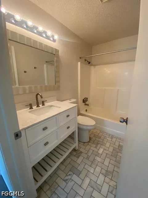 Broadhurst Loop Fort Myers, FL 33919