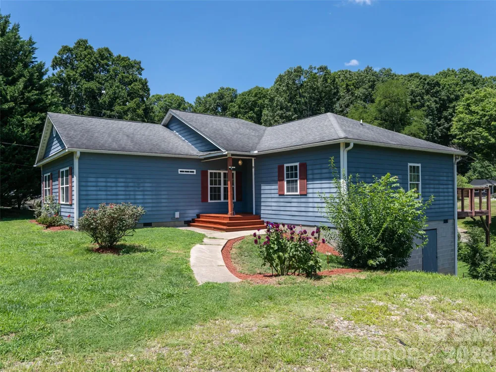 10 Ashe Road Candler, NC 28715