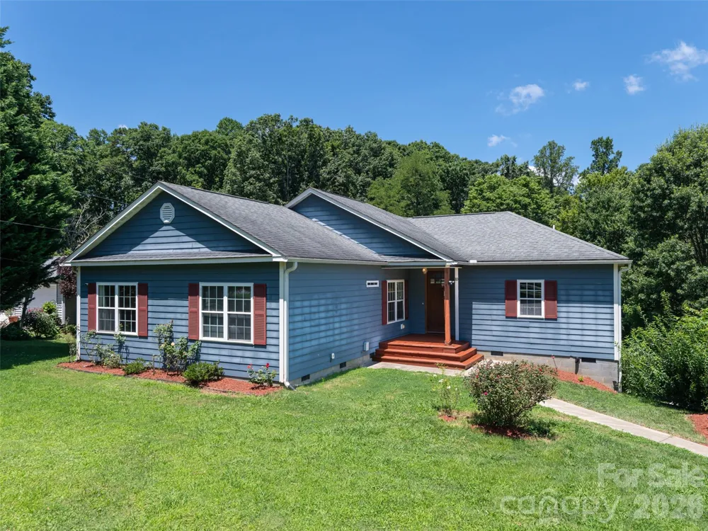 10 Ashe Road Candler, NC 28715