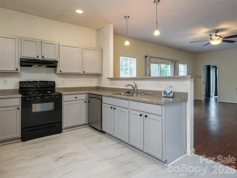 10 Ashe Road Candler, NC 28715