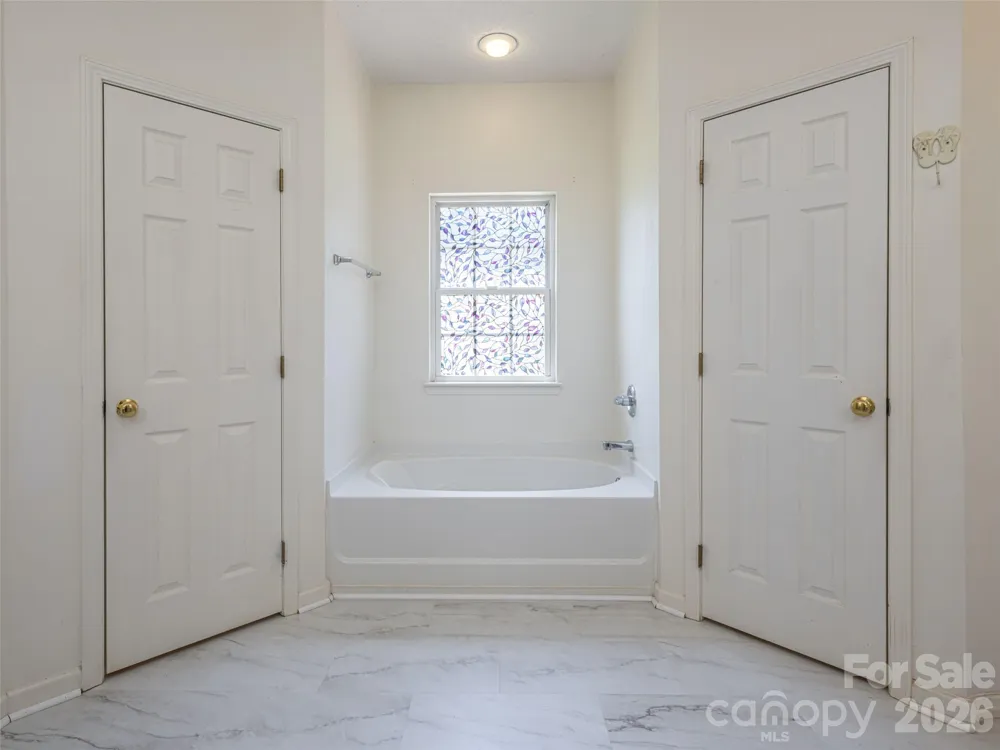 10 Ashe Road Candler, NC 28715