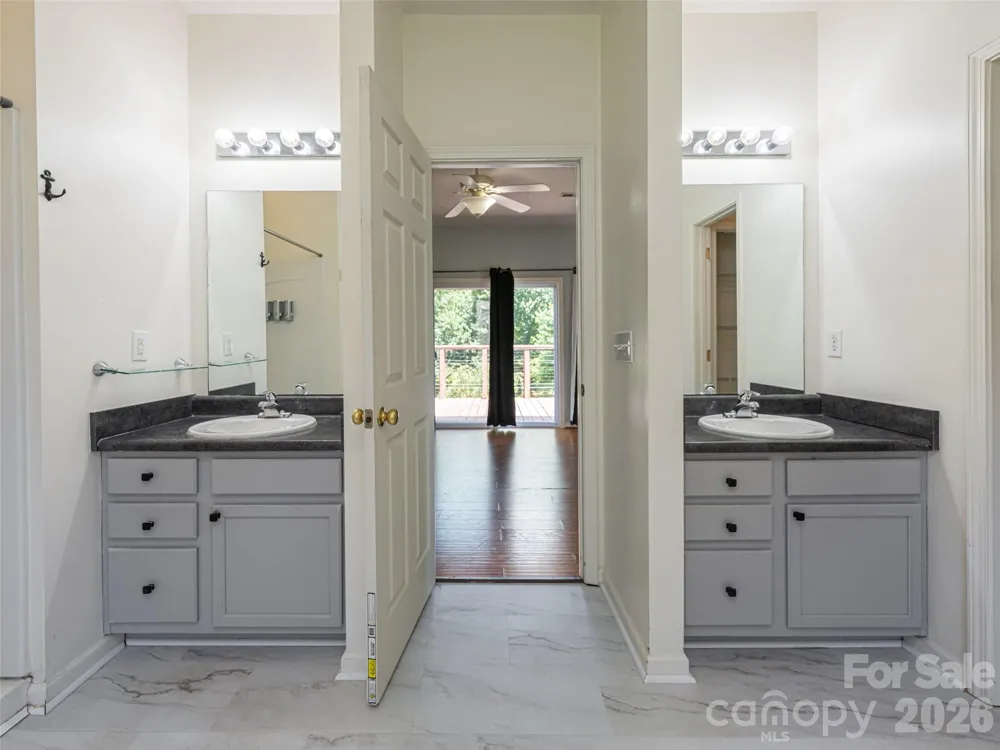 10 Ashe Road Candler, NC 28715