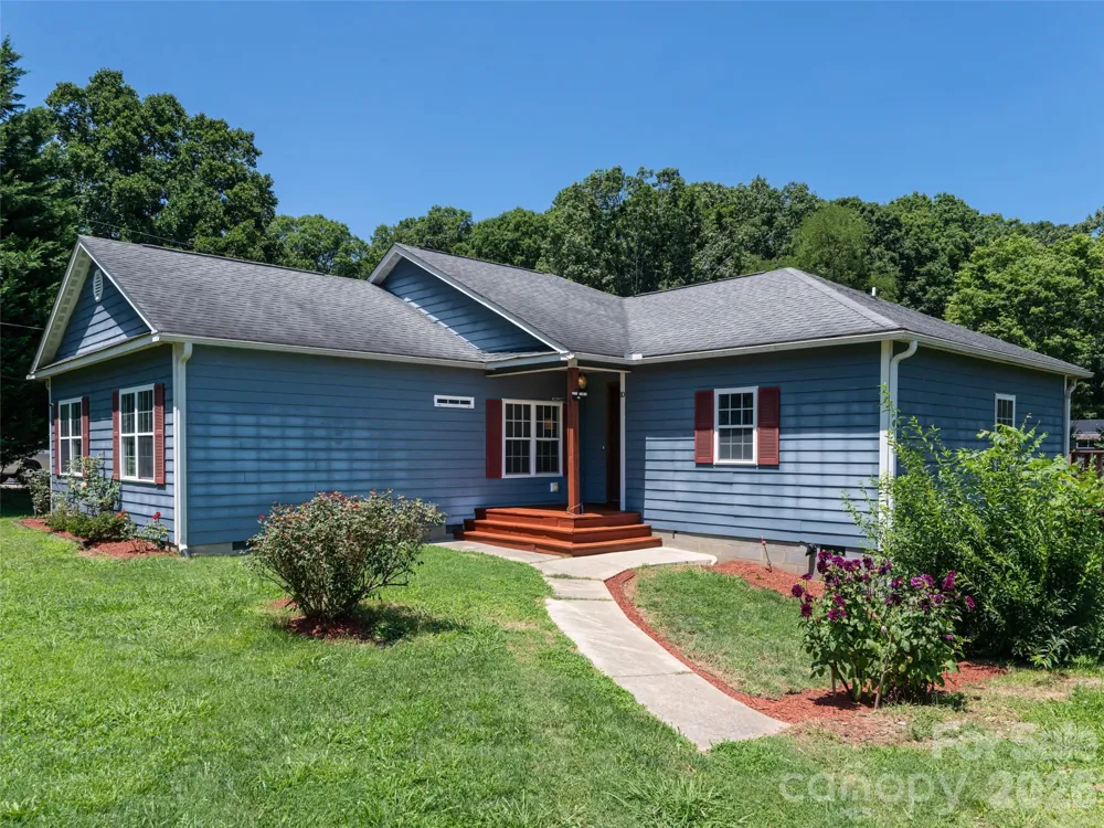 10 Ashe Road Candler, NC 28715