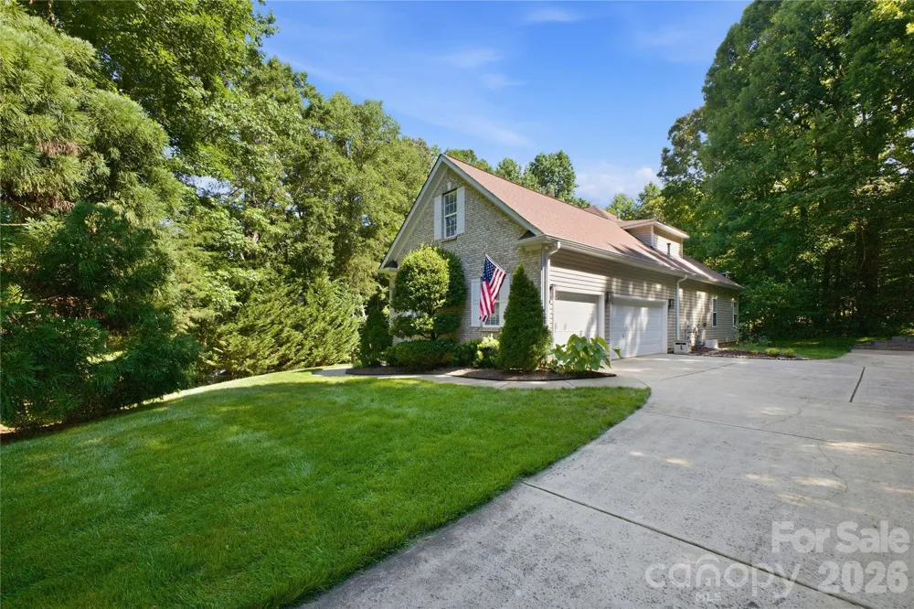 136 Edge Hill Drive Fort Mill, SC 29715