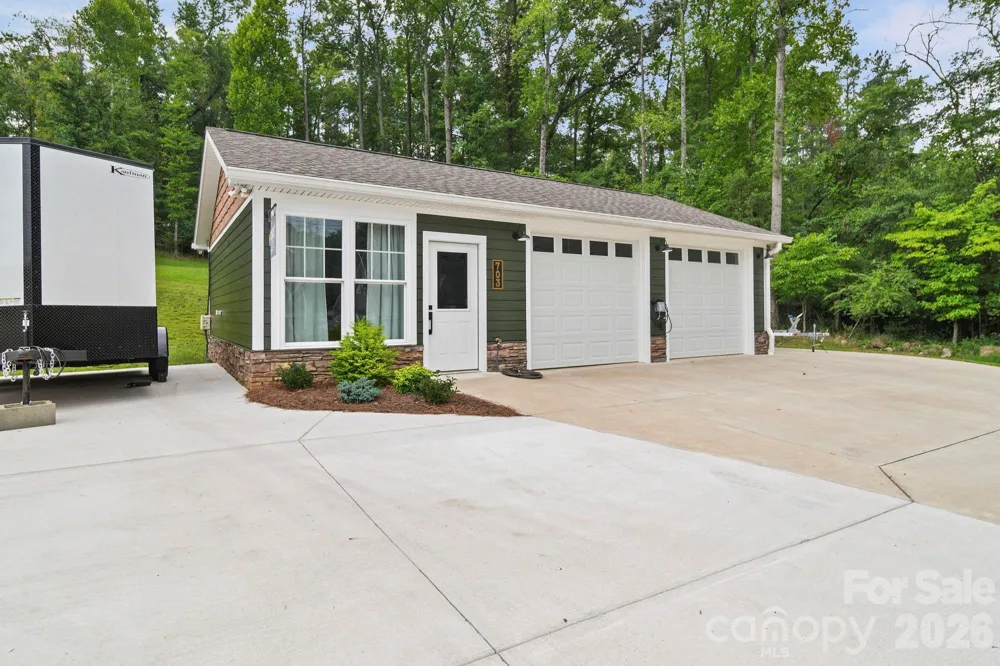 698 Lake Head Road Norwood, NC 28128