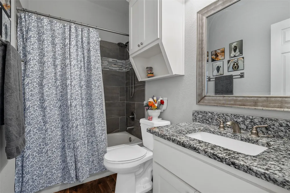 215 Greenbriar Street Robinson, TX 76706
