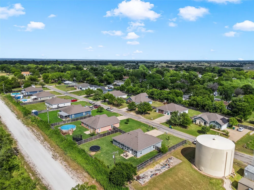 215 Greenbriar Street Robinson, TX 76706