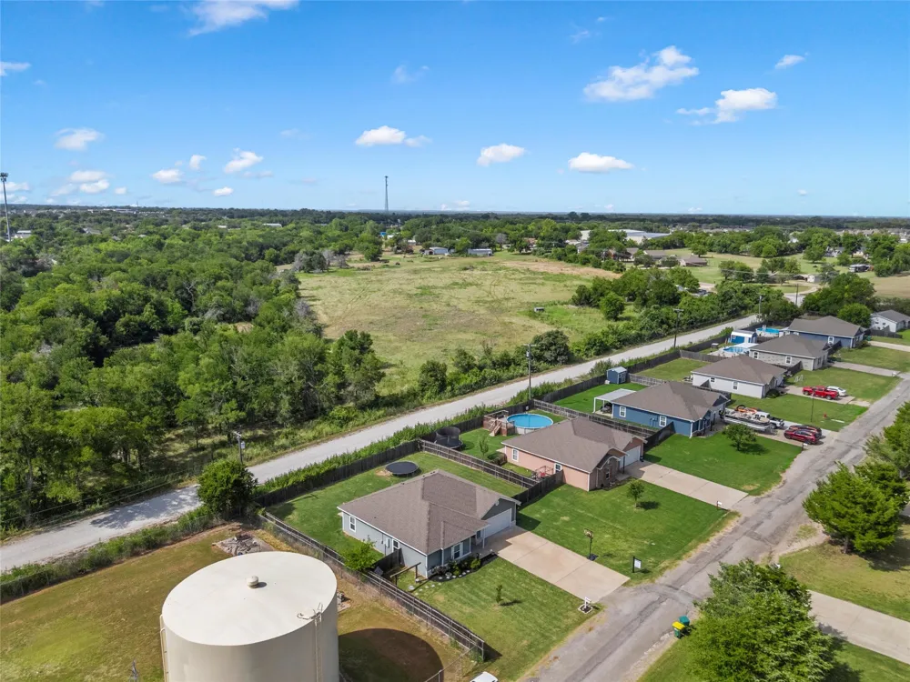 215 Greenbriar Street Robinson, TX 76706