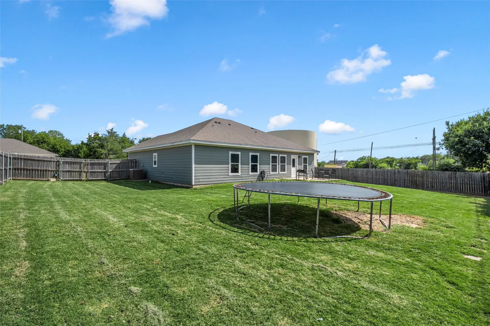 215 Greenbriar Street Robinson, TX 76706