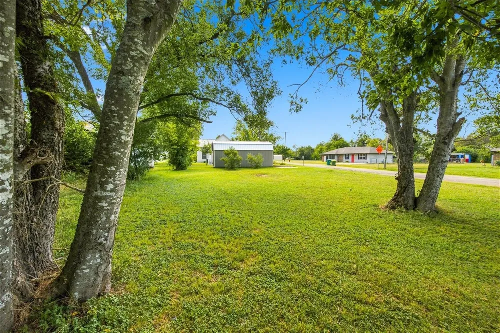 501 Mignonette Street Kosse, TX 76653