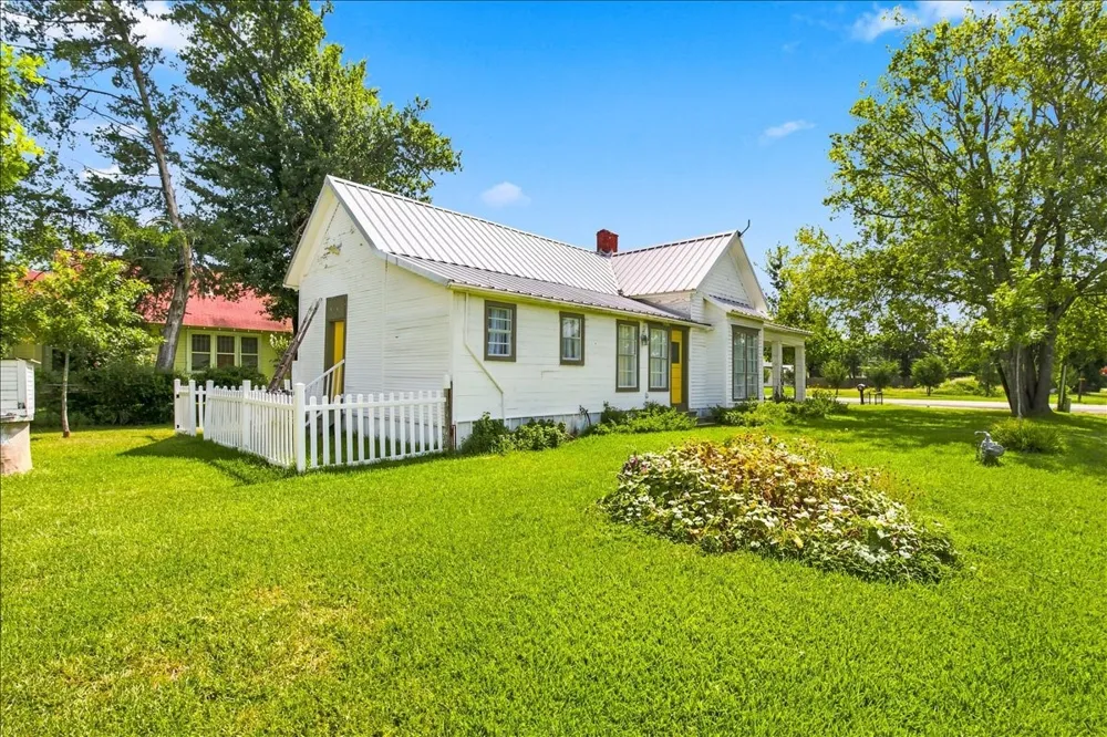 501 Mignonette Street Kosse, TX 76653
