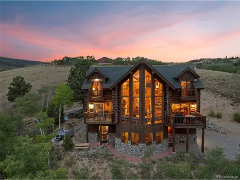 1586 Sheep Ridge