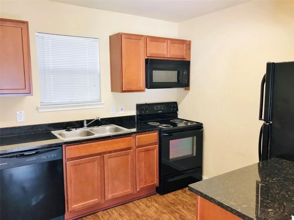 2512 S Houston Avenue #D Humble, TX 77396