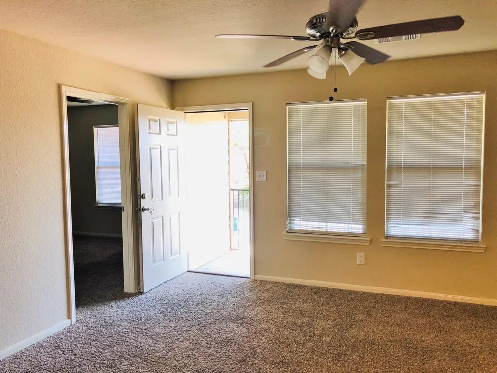 2512 S Houston Avenue #D Humble, TX 77396