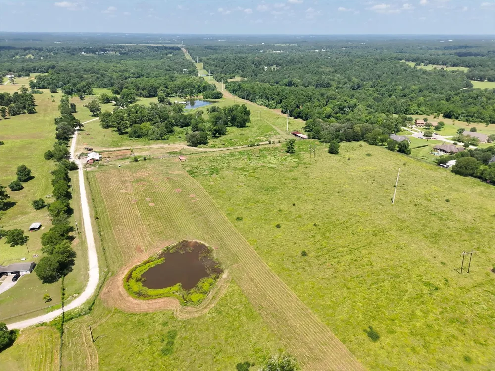 6605 Spring Branch Road Montgomery, TX 77316