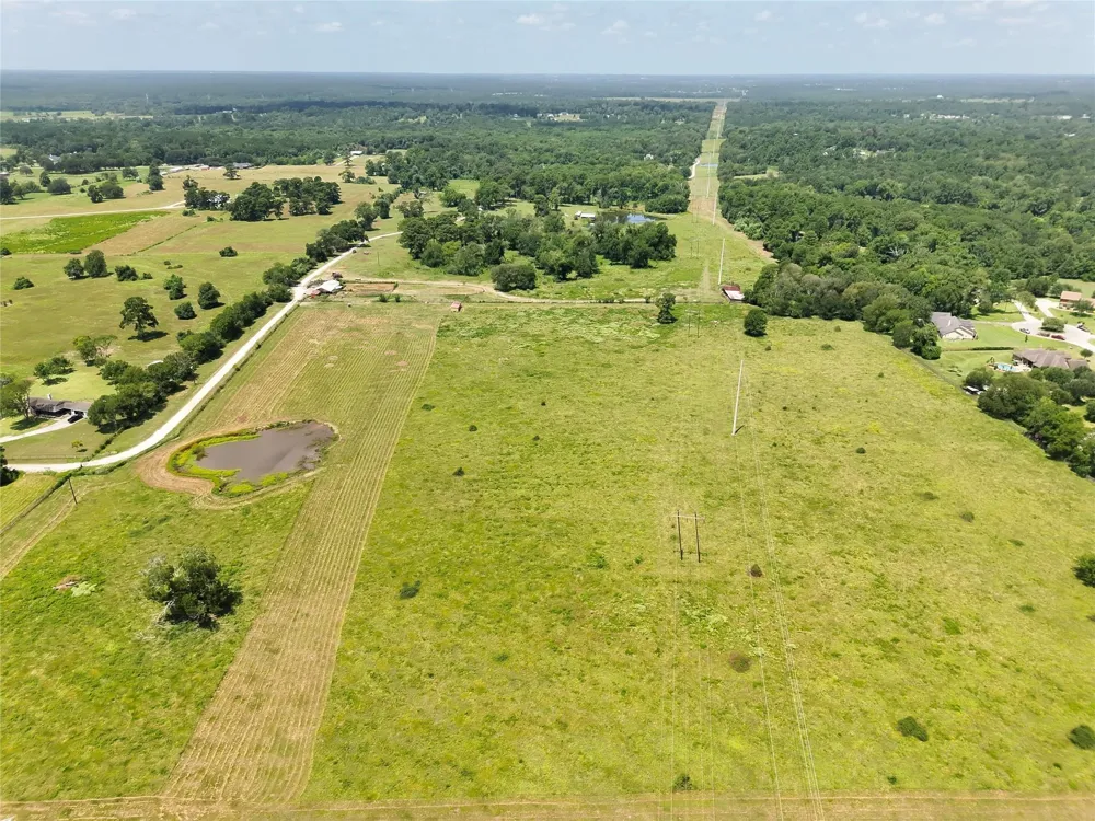 6605 Spring Branch Road Montgomery, TX 77316