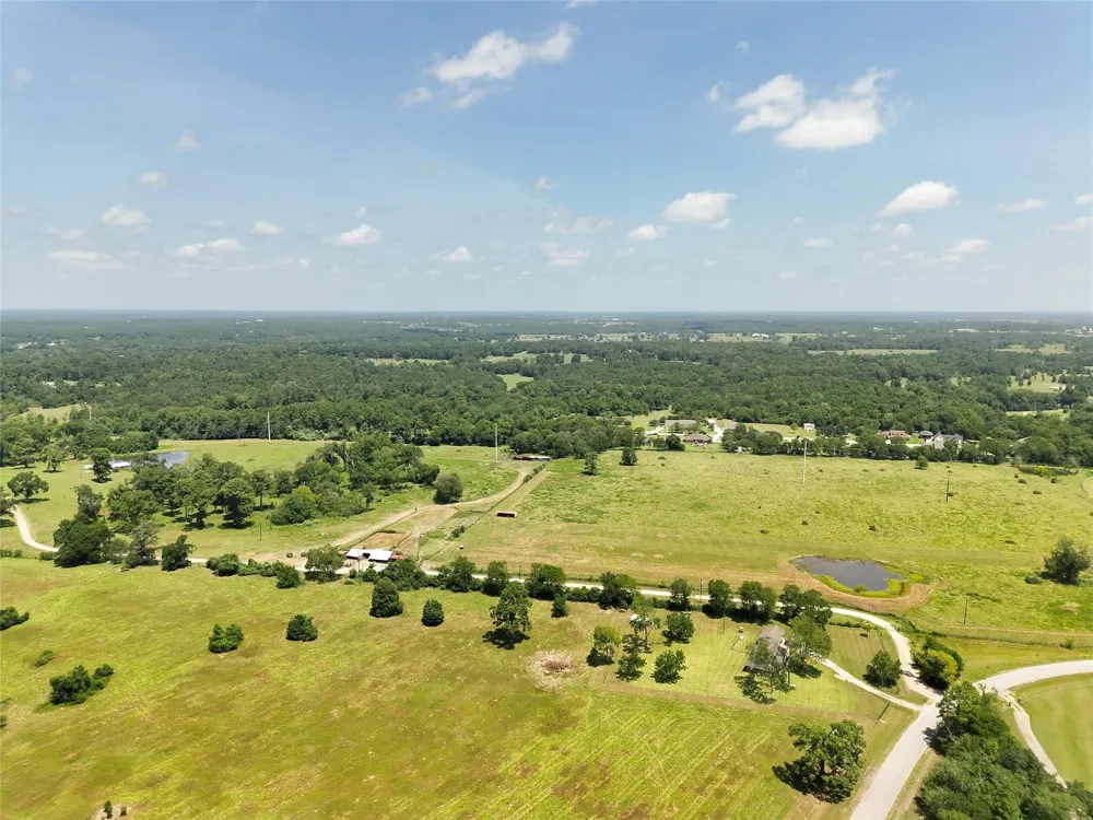6605 Spring Branch Road Montgomery, TX 77316