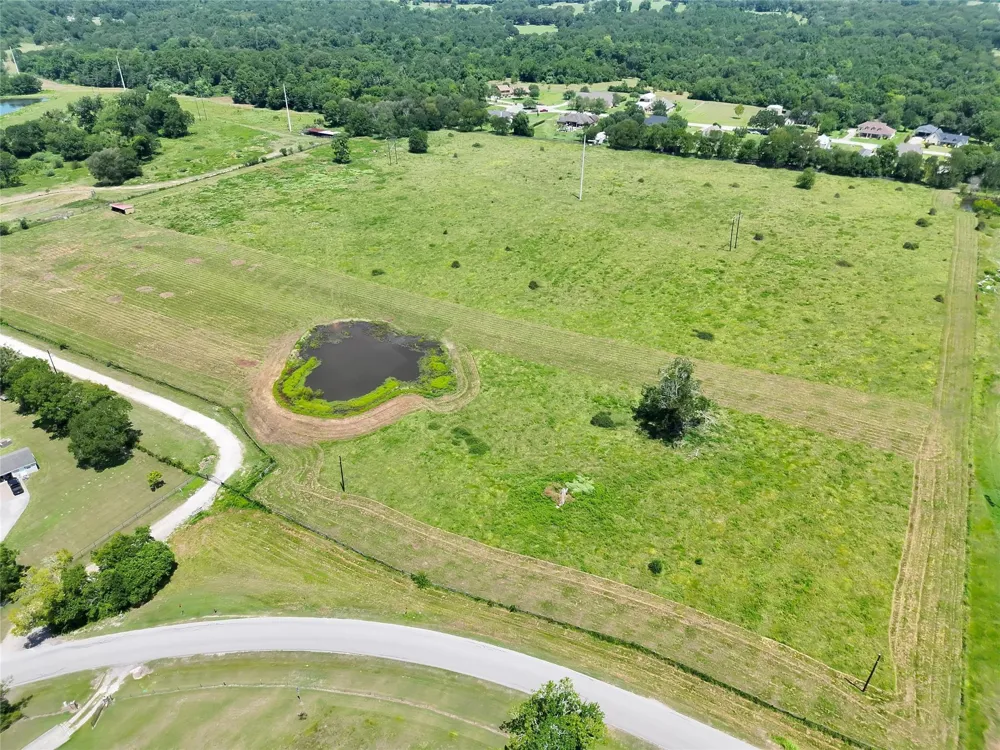 6605 Spring Branch Road Montgomery, TX 77316