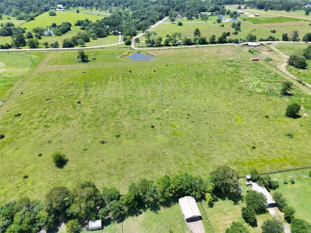 6605 Spring Branch Road Montgomery, TX 77316