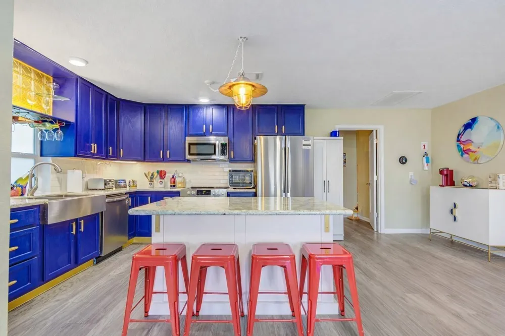 2108 Knollwood Street Kemah, TX 77565