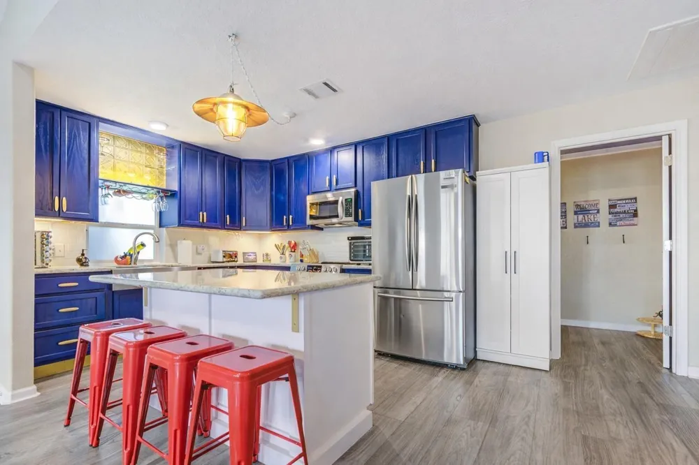 2108 Knollwood Street Kemah, TX 77565