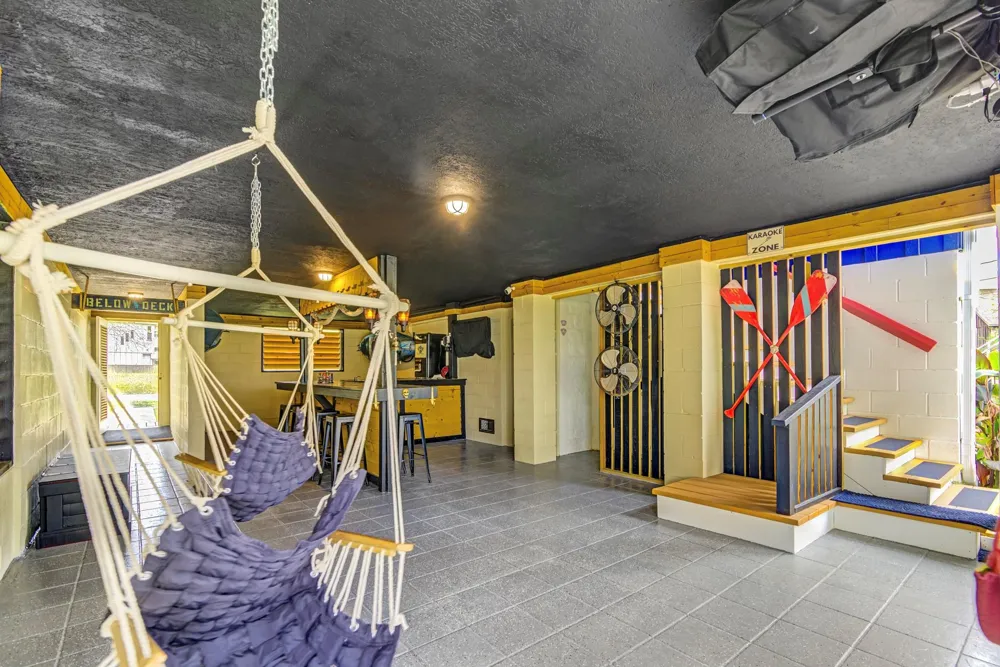 2108 Knollwood Street Kemah, TX 77565