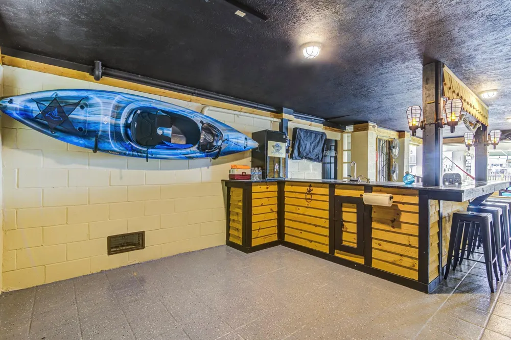 2108 Knollwood Street Kemah, TX 77565