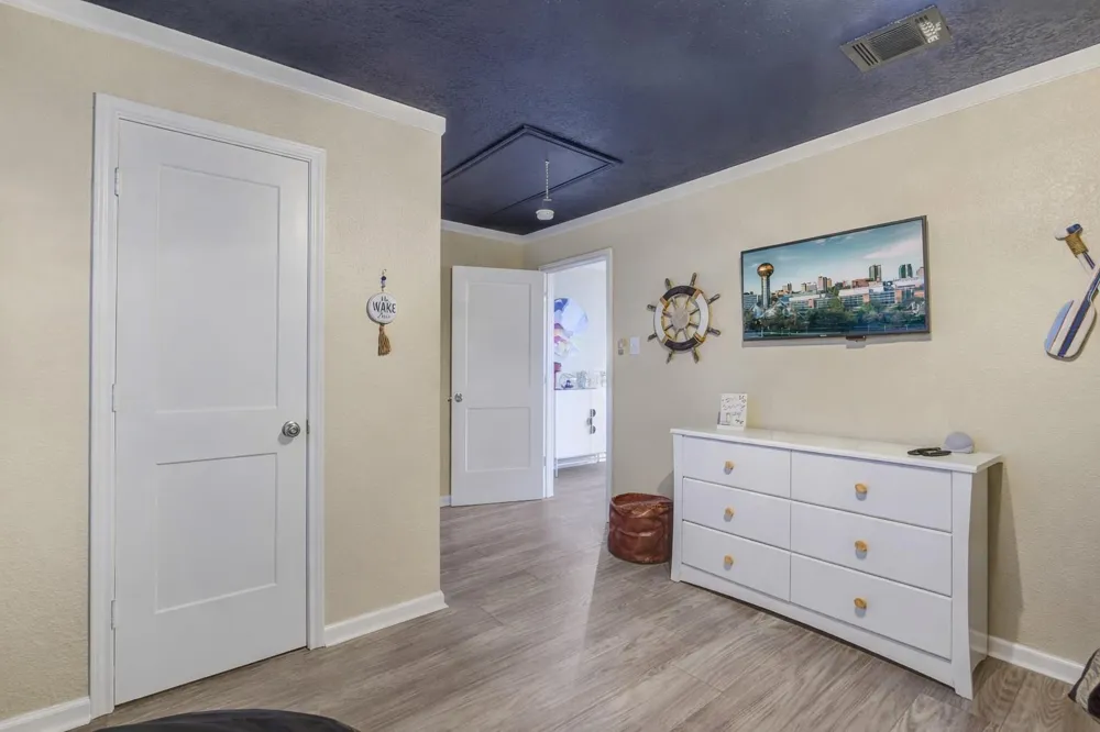 2108 Knollwood Street Kemah, TX 77565