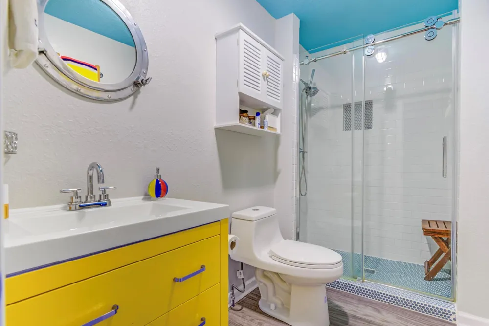 2108 Knollwood Street Kemah, TX 77565