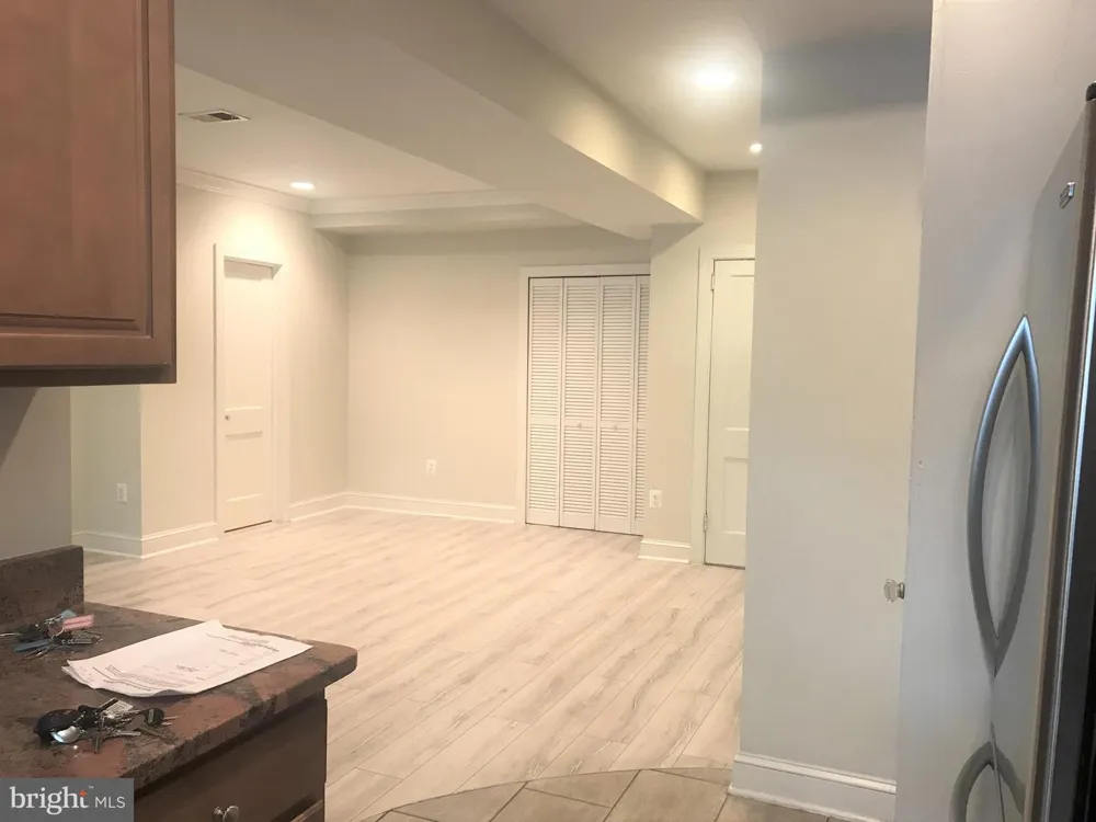 401 COMMONWEALTH AVENUE #20A Alexandria, VA 22301