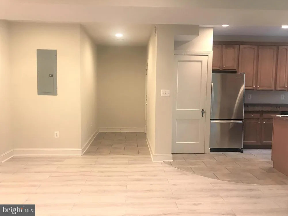 401 COMMONWEALTH AVENUE #20A Alexandria, VA 22301