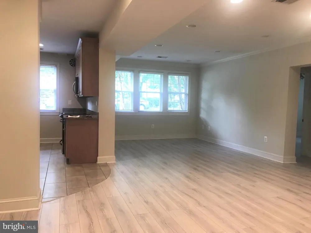 401 COMMONWEALTH AVENUE #20A Alexandria, VA 22301