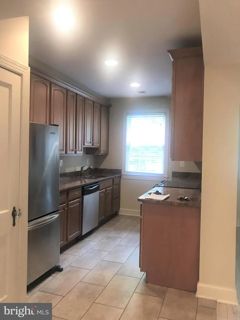 401 COMMONWEALTH AVENUE #20A Alexandria, VA 22301
