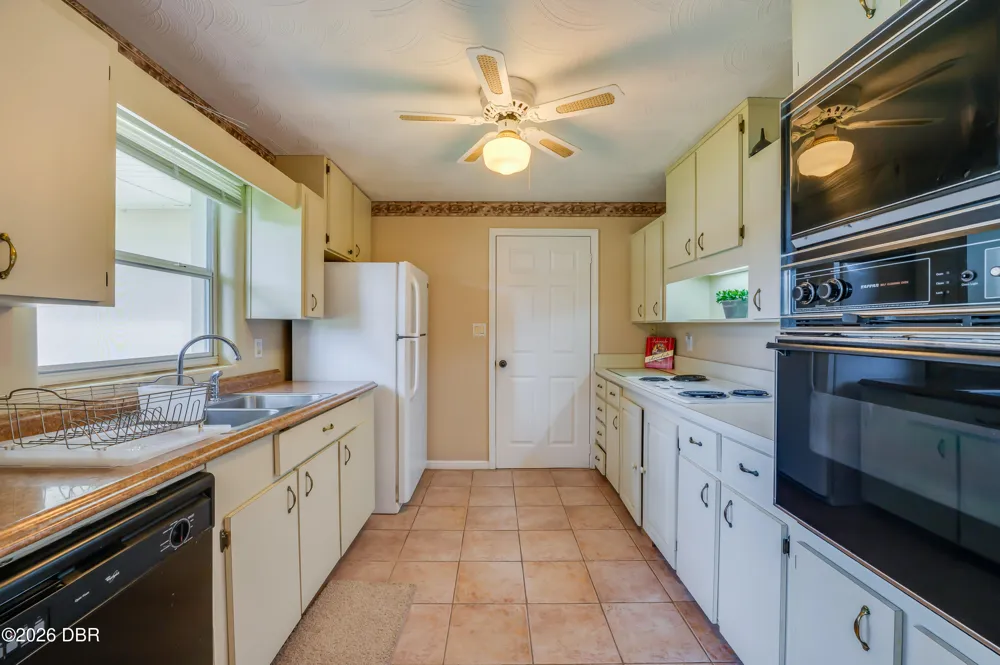 1101 16th Street Edgewater, FL 32132