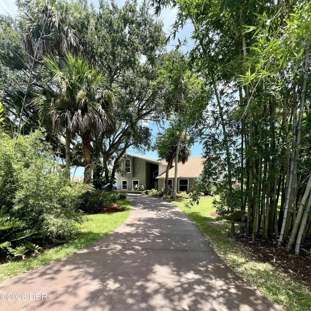 1 Harris Circle Edgewater, FL 32141