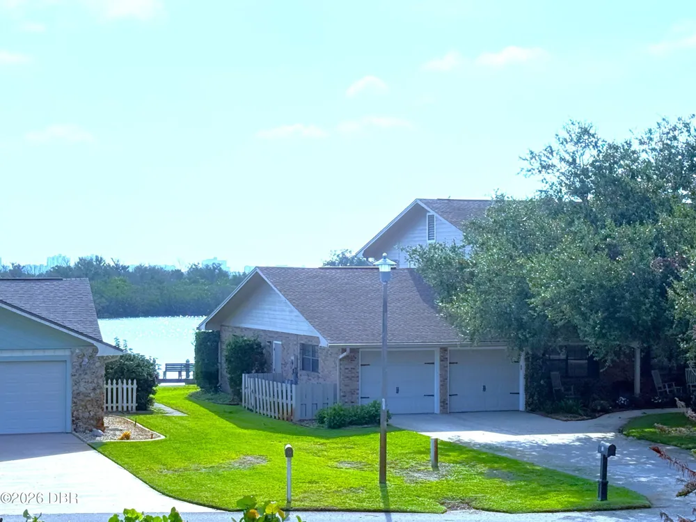 1 Harris Circle Edgewater, FL 32141