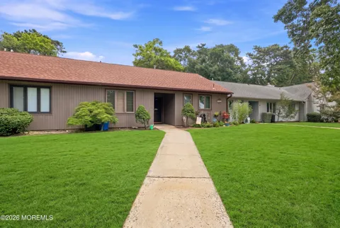 203 Clipper Court #203
