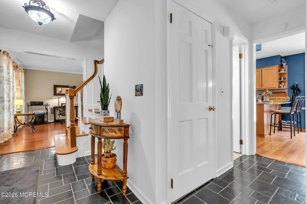 2 Lakeland Drive Matawan, NJ 07747