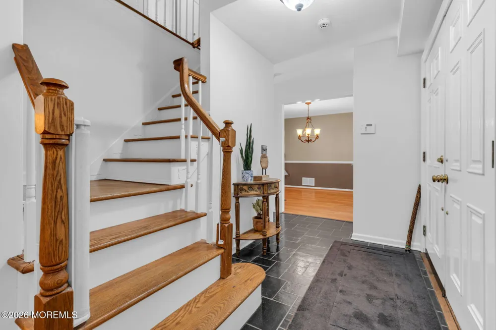 2 Lakeland Drive Matawan, NJ 07747