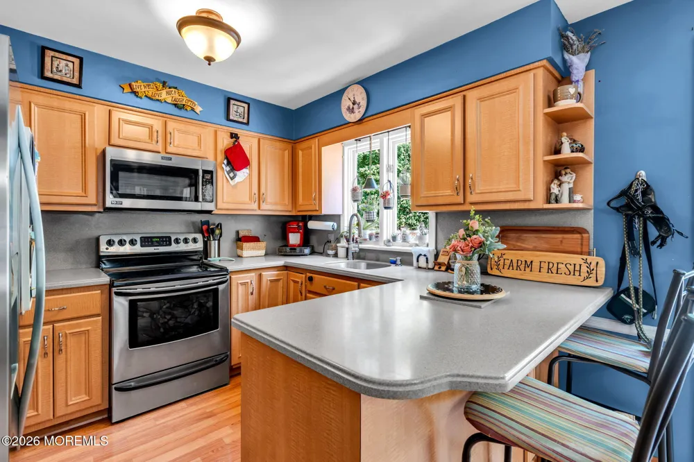 2 Lakeland Drive Matawan, NJ 07747
