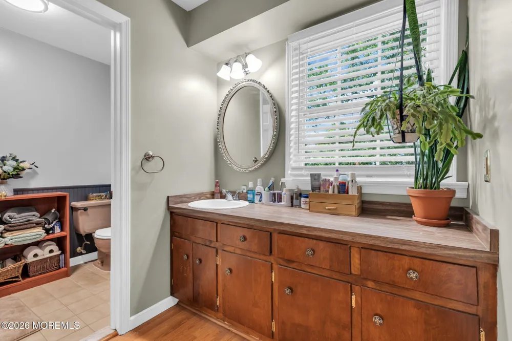 2 Lakeland Drive Matawan, NJ 07747