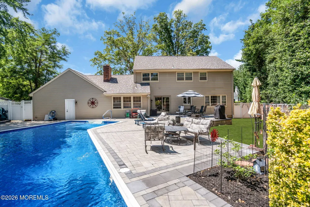 2 Lakeland Drive Matawan, NJ 07747