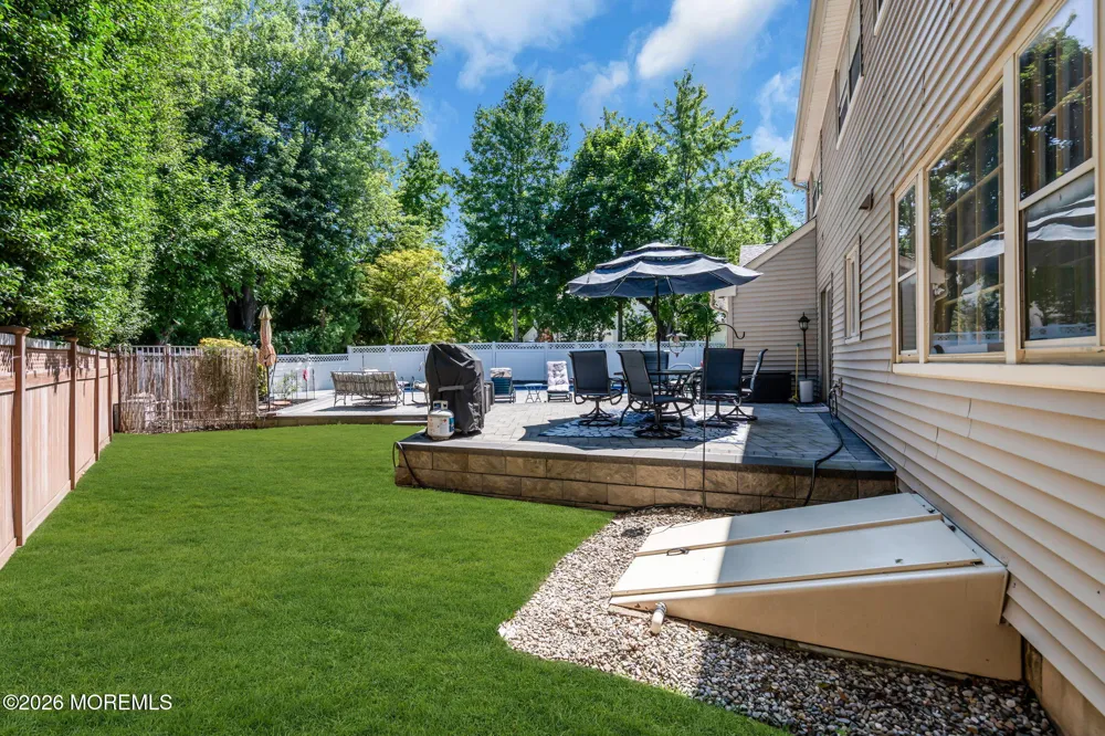 2 Lakeland Drive Matawan, NJ 07747