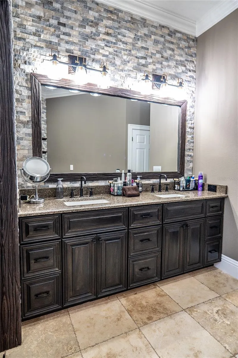 12232 STATE ROAD 33 Groveland, FL 34736